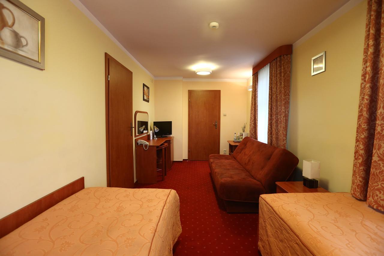 Ciechanów Hotel Korona חדר תמונה